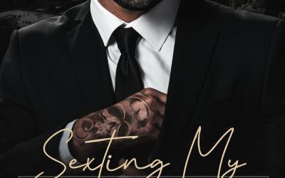 Featured Steamy Romance Book: Sexting My Ex’s Dad by Liz Archer